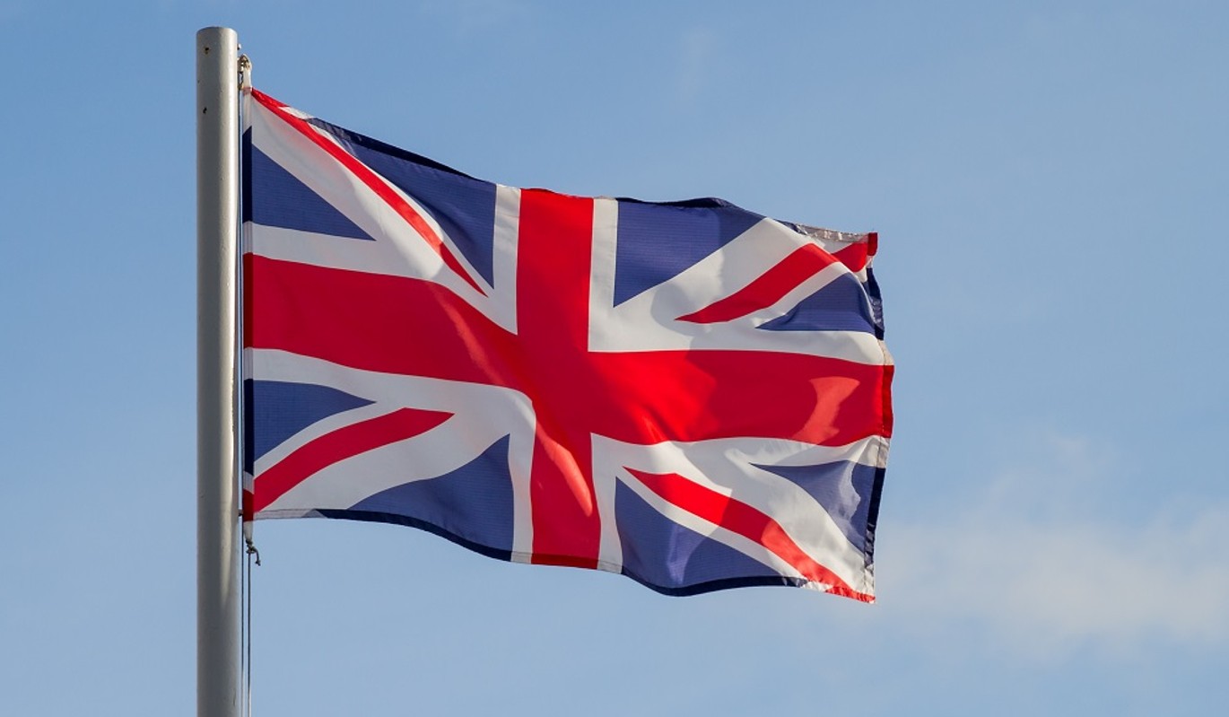 В великобритании спустили флаги. Флаг Британии. Британия США. Флаг Англии и Великобритании. Флаг новой Британии.