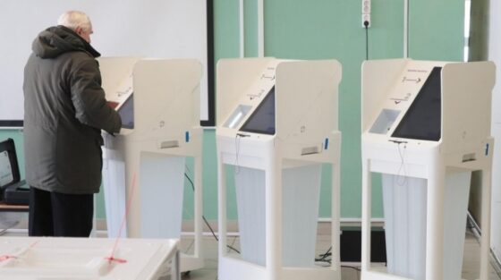 Миллион москвичей уже проголосовали на выборах президента России электронно